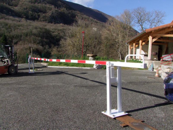 Barrière levante manuelle St Félix 9